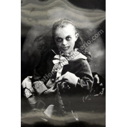 No es inocente. Marcapáginas