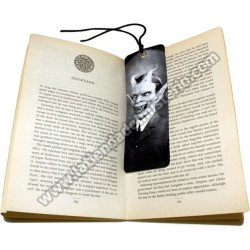 No es inocente. Marcapáginas