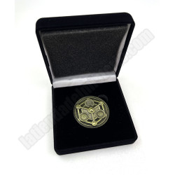 Moneda X color oro envejecido