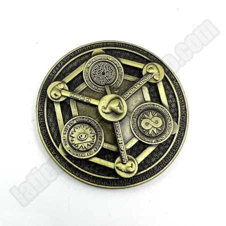 Moneda X color oro envejecido