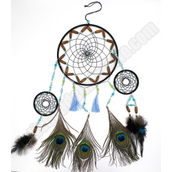 Atrapasueños con plumas de pavo real