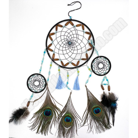 Atrapasueños con plumas de pavo real